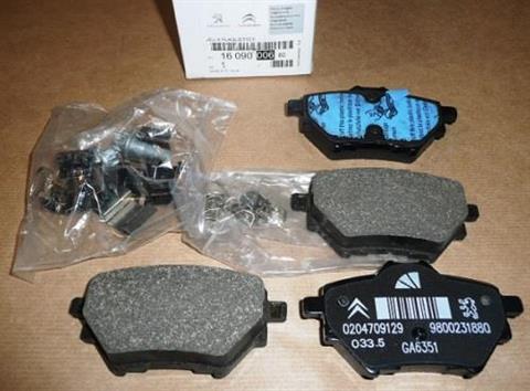 Klocki hamulcowe CITROEN C4 PICASSO PEUGEOT 308,3008 przód 1609000680