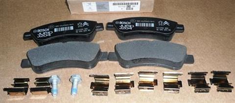 Klocki hamulcowe CITROEN C3,DS3,PEUGEOT 206,207 przód 1611293980